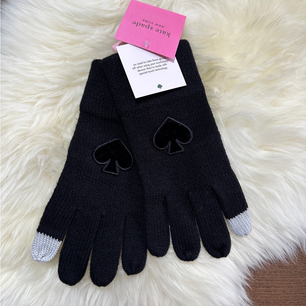 NEW Kate Spade New York Flocked Spade Gloves Black Touchscreen friendly